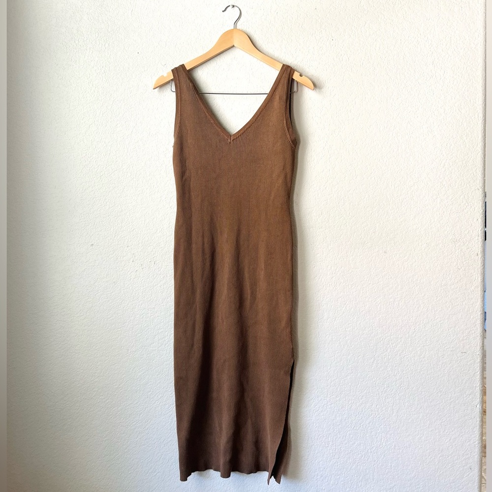 House of Harlow 1960 Knit Sleeveless Midi Dress Size Medium Brown